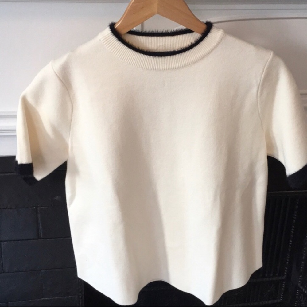 Zara medium T-shirt sweater